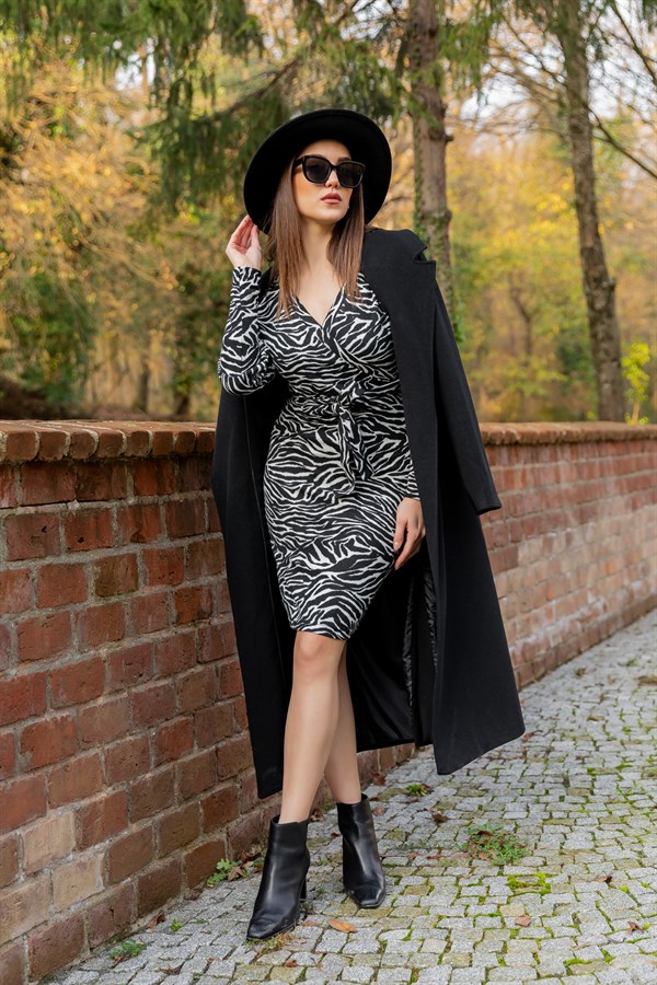 Kruvaze Yaka Zebra Desen Midi Elbise - SİYAH