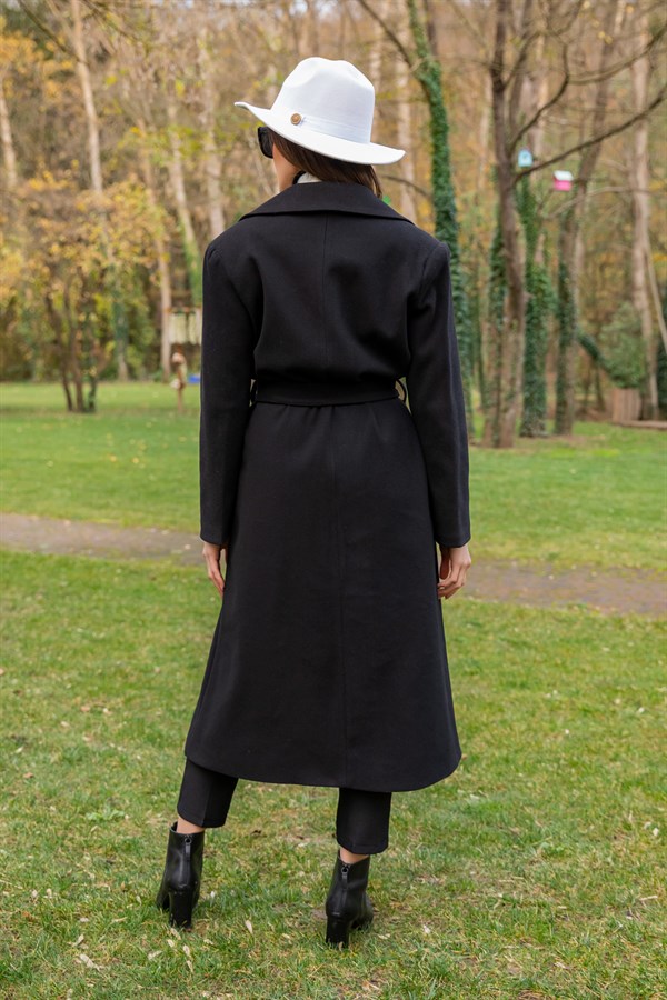 Black Coat & Topcoat